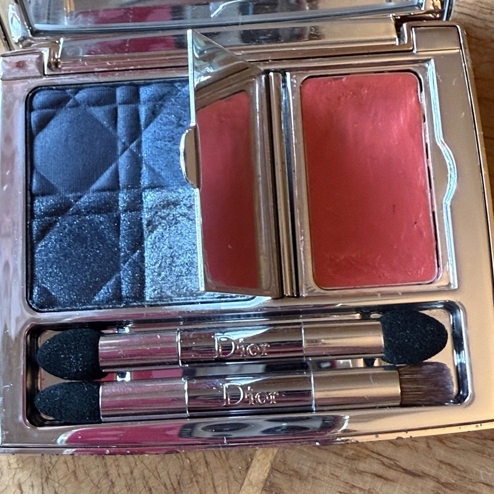 Dior Blue Tie Palette - Picture 3 of 4